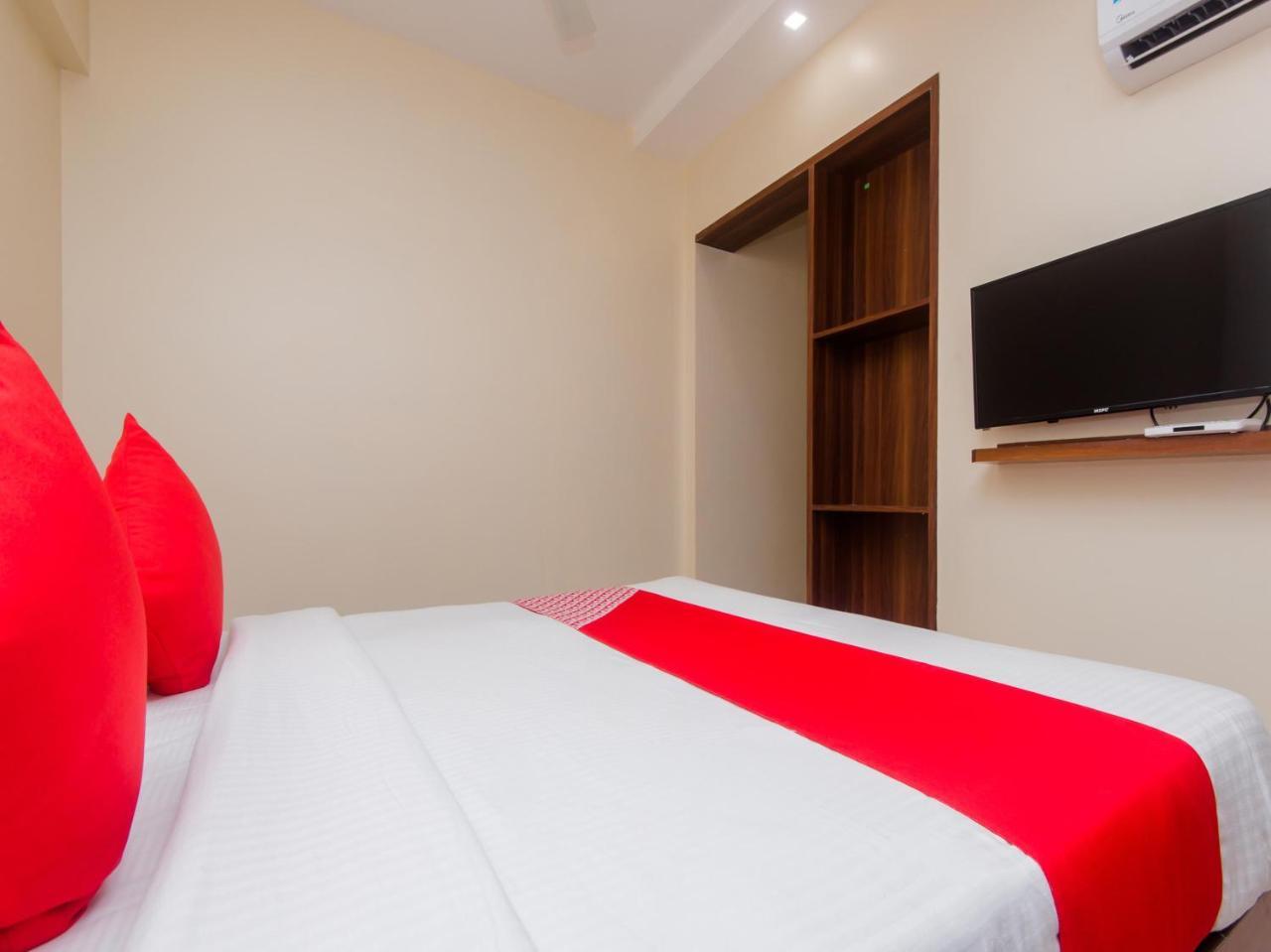 Hotel Park Inn Vasai-Virar City Exteriör bild