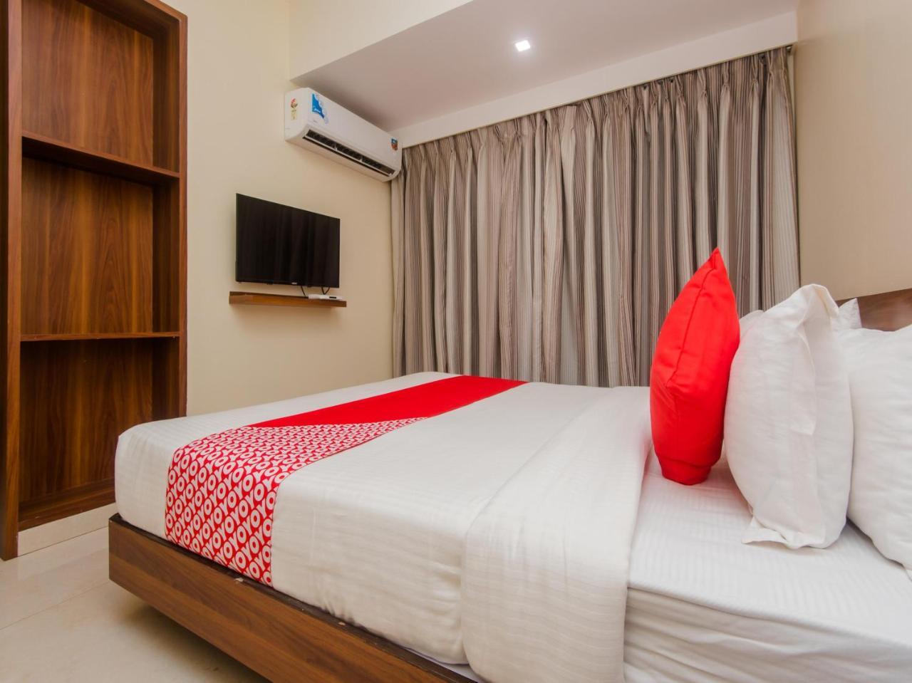 Hotel Park Inn Vasai-Virar City Exteriör bild
