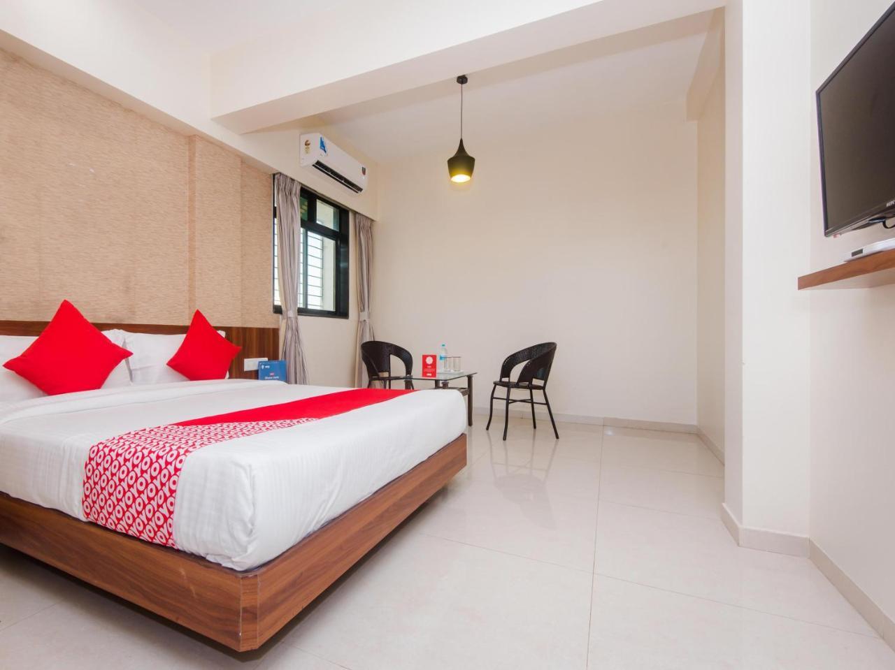 Hotel Park Inn Vasai-Virar City Exteriör bild